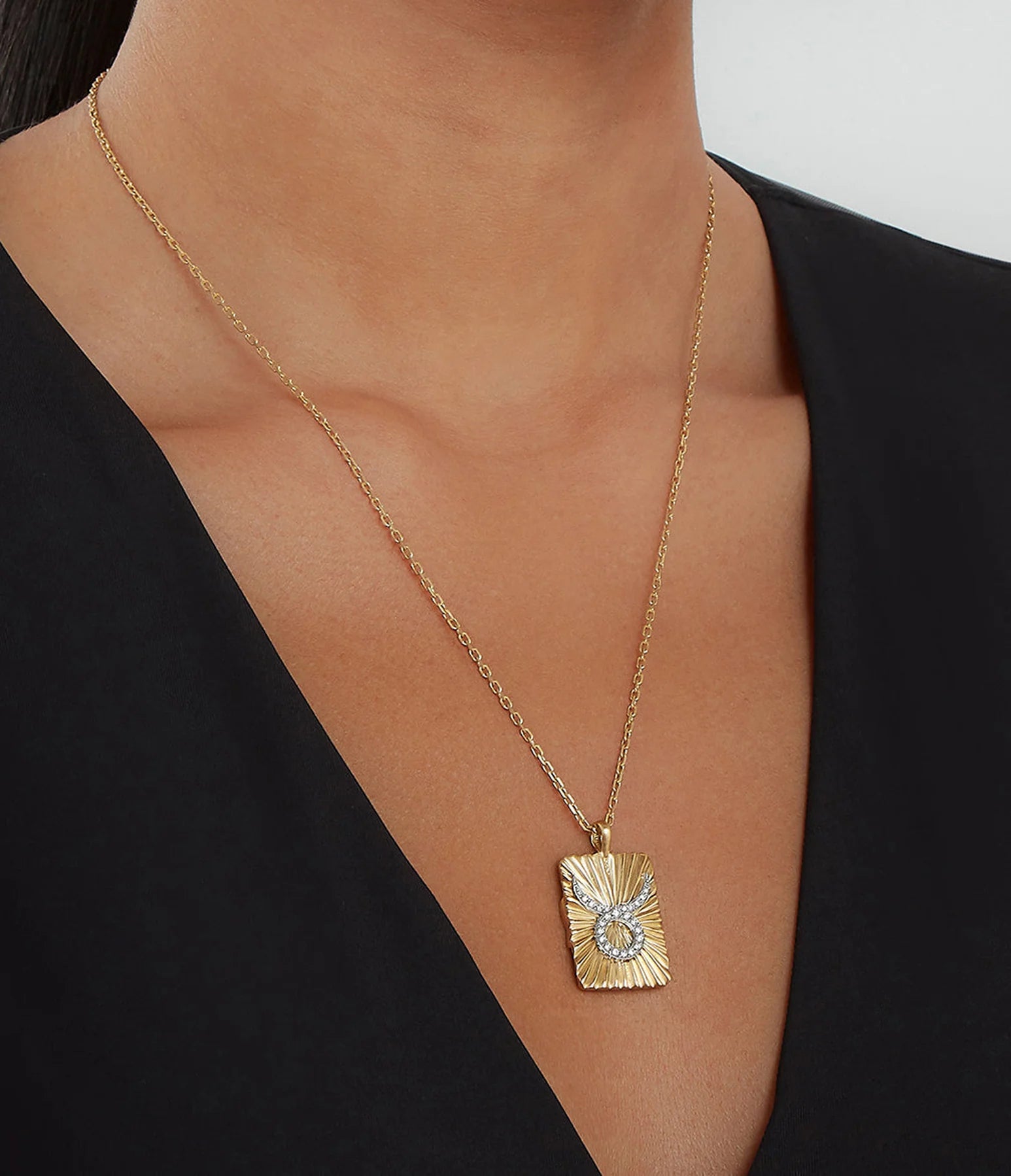 DAVID WEBB - Taurus Zodiac Pendant Necklace, Diamonds
