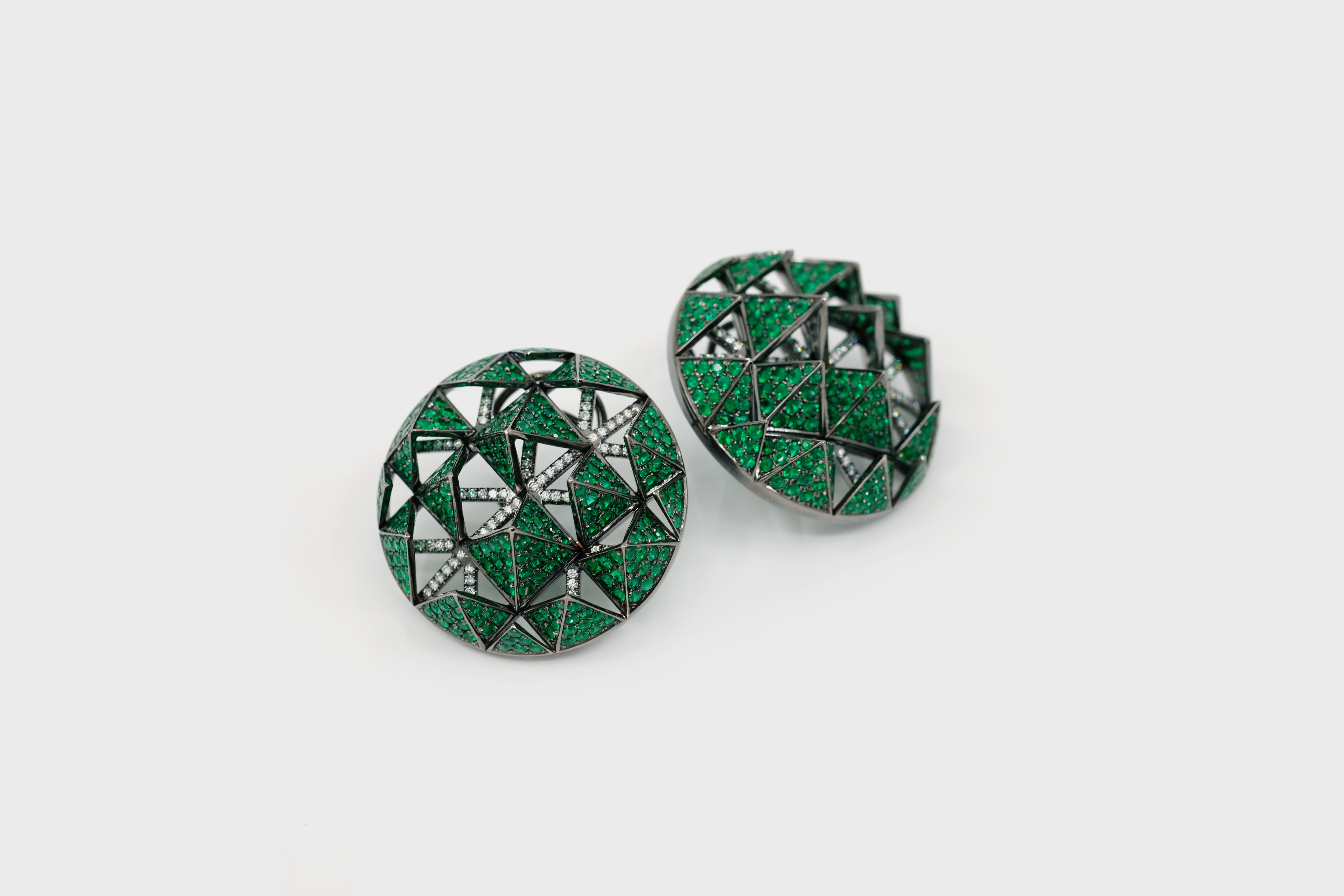 MIAMOON - Circular Crocodile Earrings